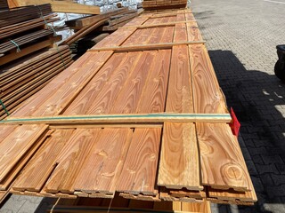 Ca. 20x Douglas Dubbele Rhombus, 18x130mm, lengte 500cm